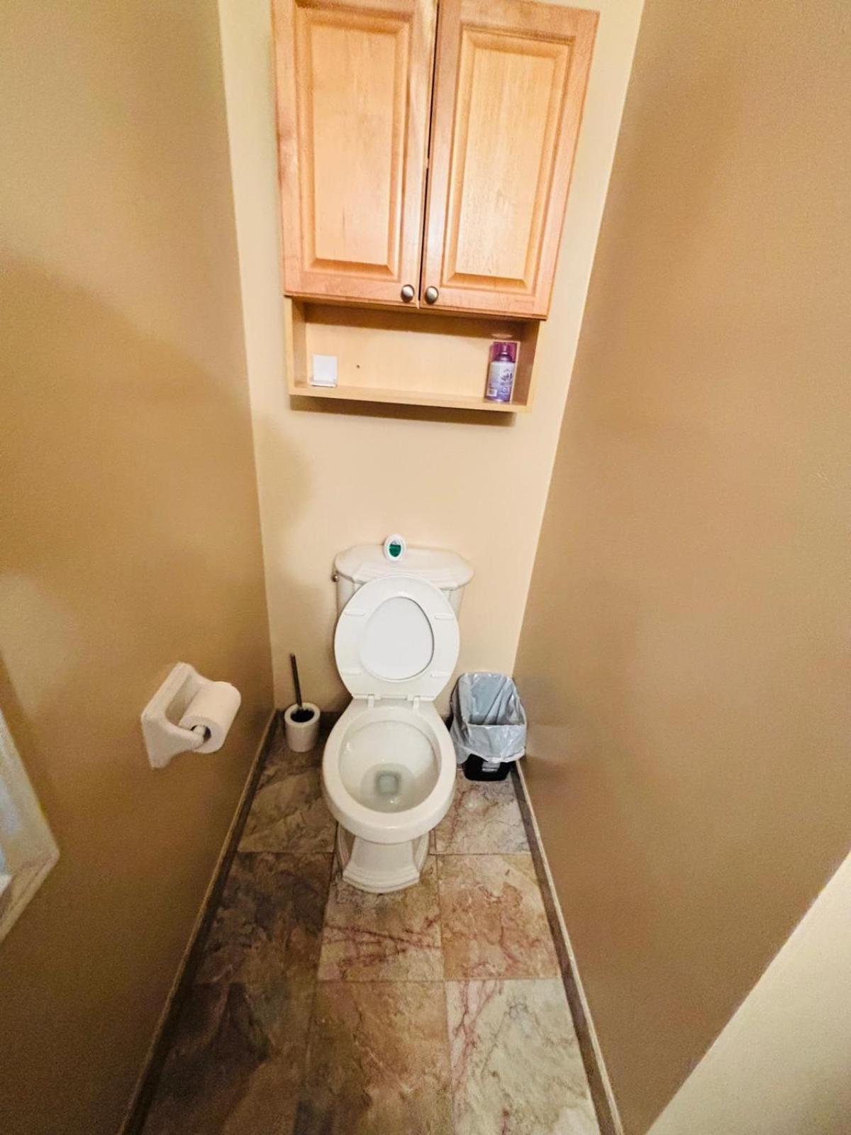 Square One Mississauga Suite- Attached Bathroom, Walking Transit & Plaza 外观 照片